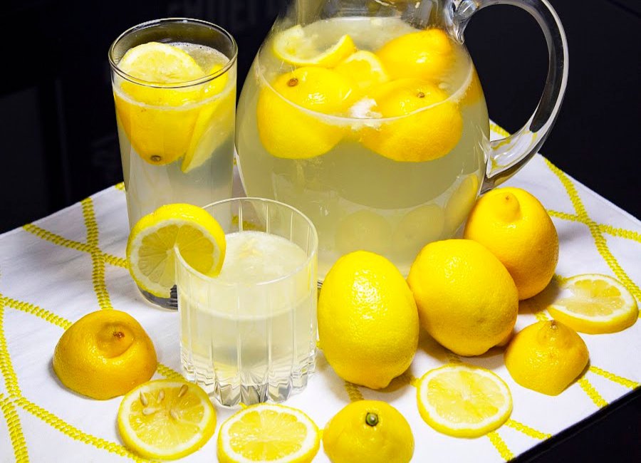 The BEST Homemade Lemonade Recipe (Old-Fashioned Black Folk Lemonade) 17 Homemade Lemonade Recipe