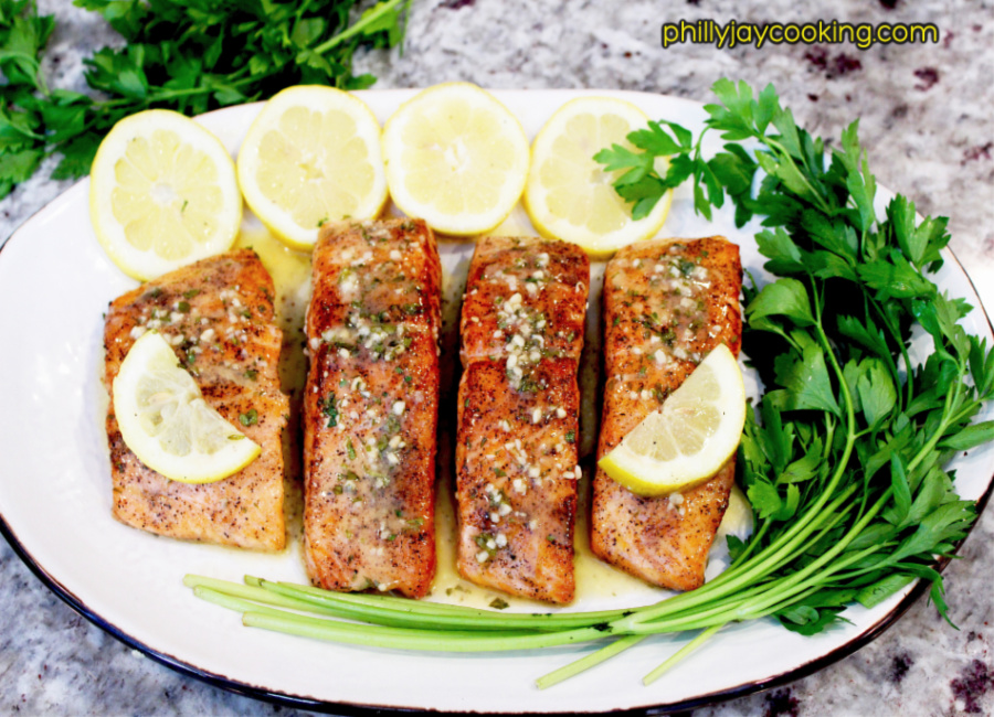 Seared Salmon Fillets & Lemon Butter Sauce