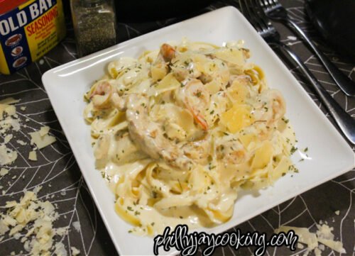 Easy Creamy Chicken And Shrimp Fettuccine Alfredo (Made with Cream Cheese)