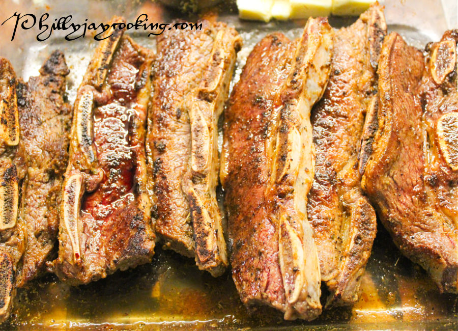 Smothered beef short ribs