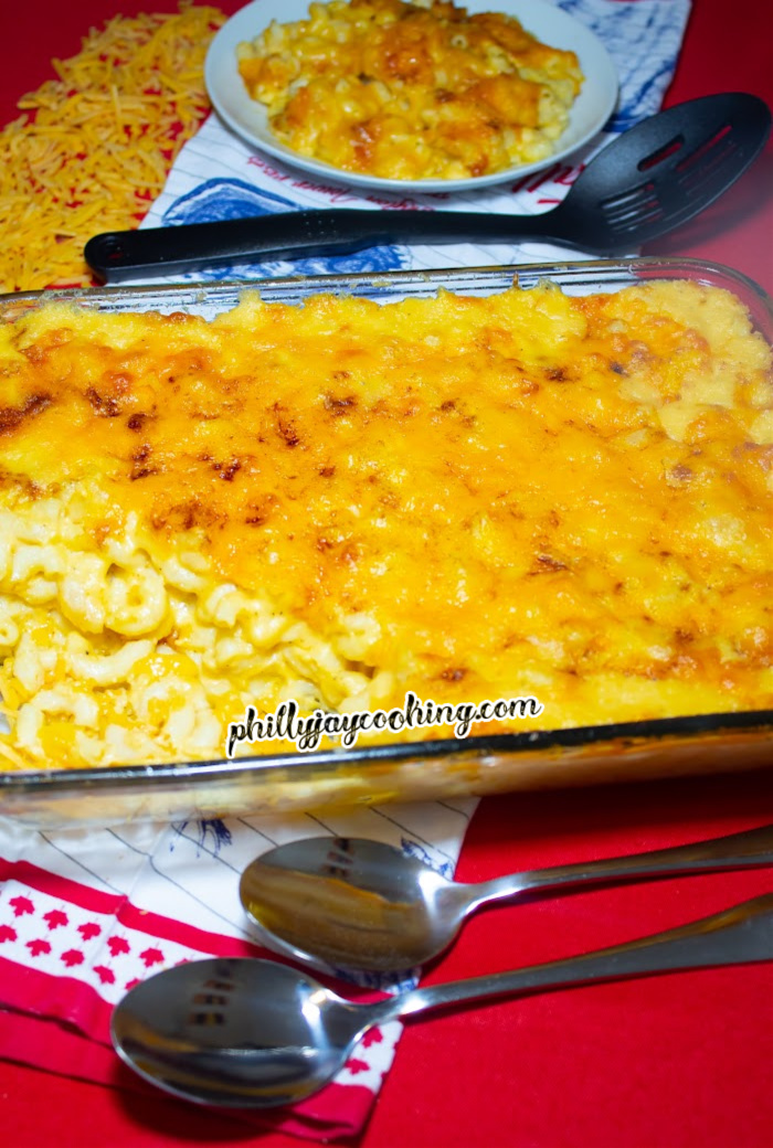 Easy Southern Baked Macaroni and Cheese Recipe (Made with cheese sauce)