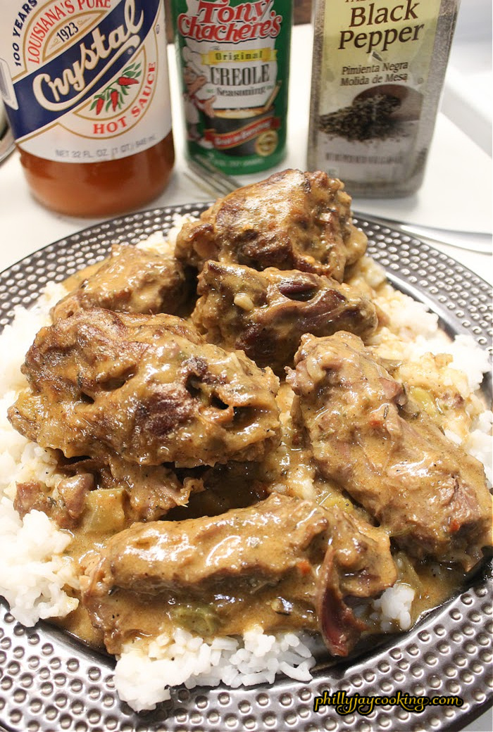 Smothered turkey necks recipe