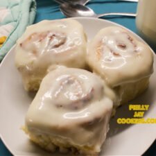The Best Cinnamon Rolls Recipe (Made From Scratch)